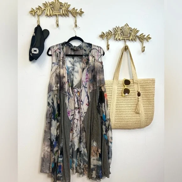 Free Spirited Flowy lace fusion vest M/L ptp 21” - Picture 2 of 3